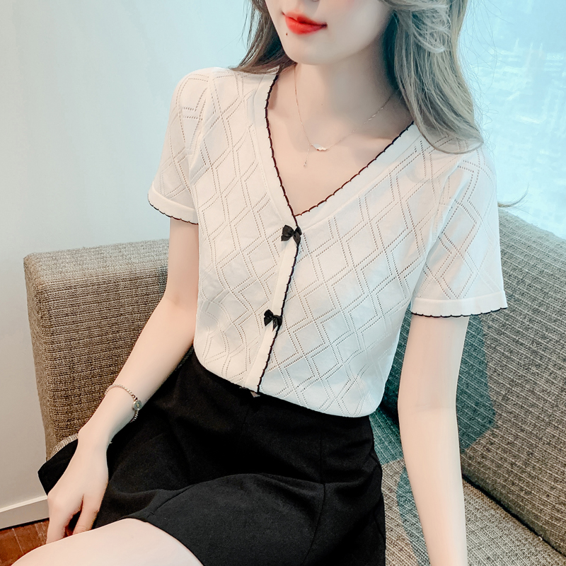 เสื้อผ้าวัยรุ่นเกาหลี เสื้อยืดวัยรุ่นผู้หญิง มีขนาด S M L XL