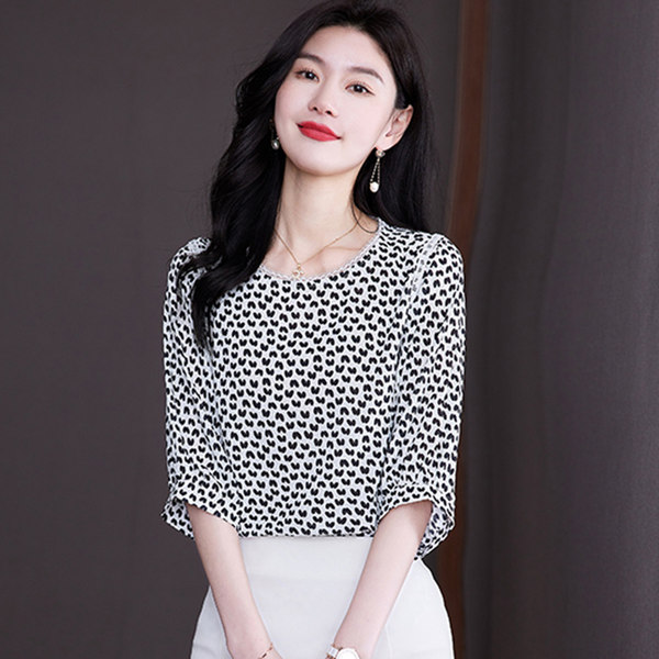 เสื้อลูกไม้ แขนสั้น