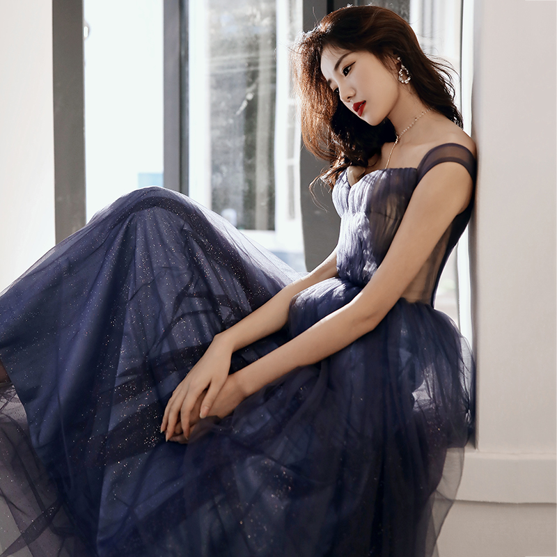 ชุดราตรี ชุดราตรีสวยหรู แบบ ทันสมัย Evening dress
