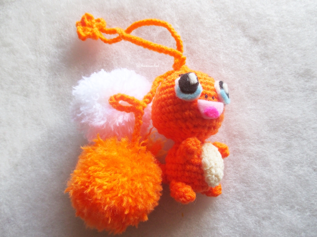 ที่ห้อยกระเป๋า พวงกุญแจตุ๊กตา ฮิโตะคาเงะ dolls pom pom amigurumi crochet keychain