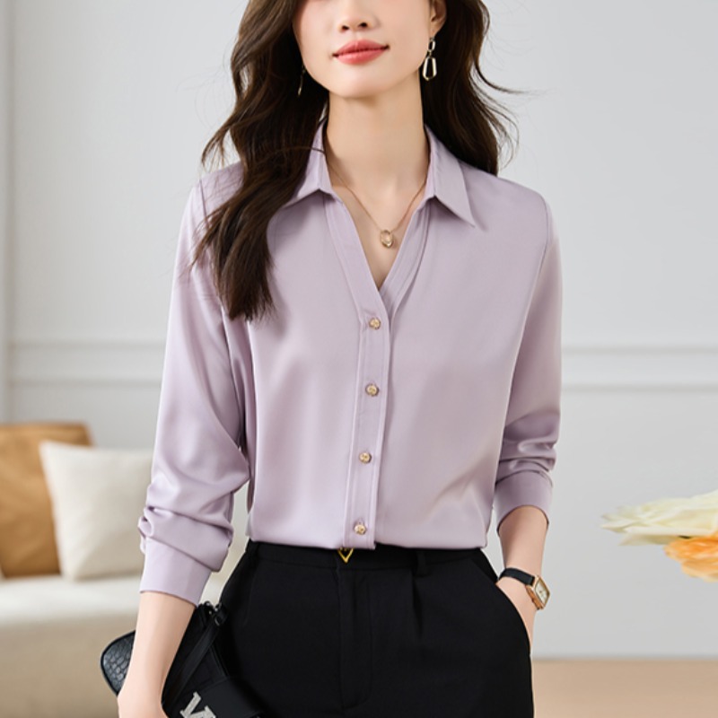 เสื้อเชิ้ตผู้หญิงแขนยาว เสื้อเชิ้ตผู้หญิงใส่ทํางาน 390 บาทต่อชิ้น ฟรีค่าจัดส่ง