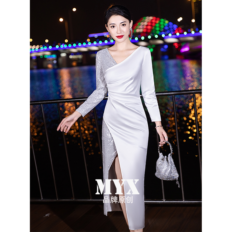 ชุดราตรี ชุดราตรีสวยหรู แบบ ทันสมัย Evening dress