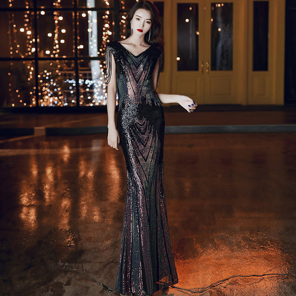 ชุดราตรี ชุดราตรีสวยหรู แบบ ทันสมัย Evening dress