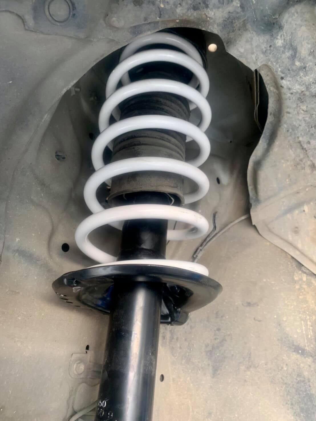 สปริงรถยนต์ YSS TOYOTA NEW VIOS ปี 13-24 สูงสเเตนดาร์ด และโหลด