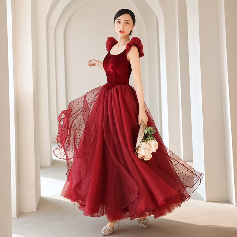 ชุดราตรี ชุดราตรีสวยหรู แบบ ทันสมัย Evening dress