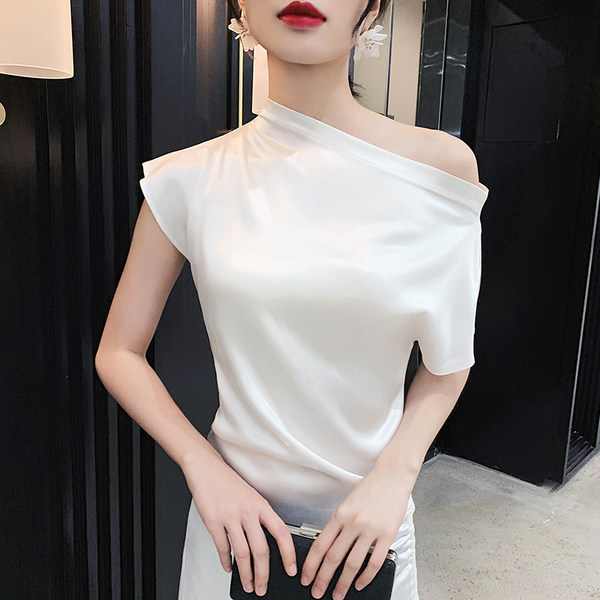 ชุดราตรี ชุดออกงาน ดีไซน์หรู แบรนด์ Angel
