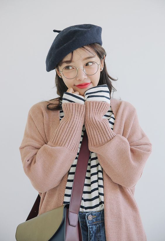 Beret Hat หมวกเบเรต์ พร้อมส่ง ดูดีมีระดับได้ในทุกโอกาส มีเชือกปรับระดังให้เข้ากับศีระษะได้
