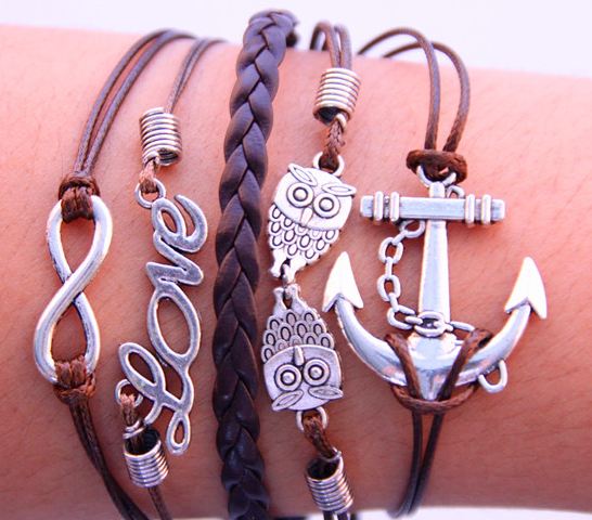 สร้อยข้อมือ สายหนังถัก สีน้ำตาล ตกแต่ง จี้ สมอเรือ และ นกฮูก พร้อม อักษร Love no 43634