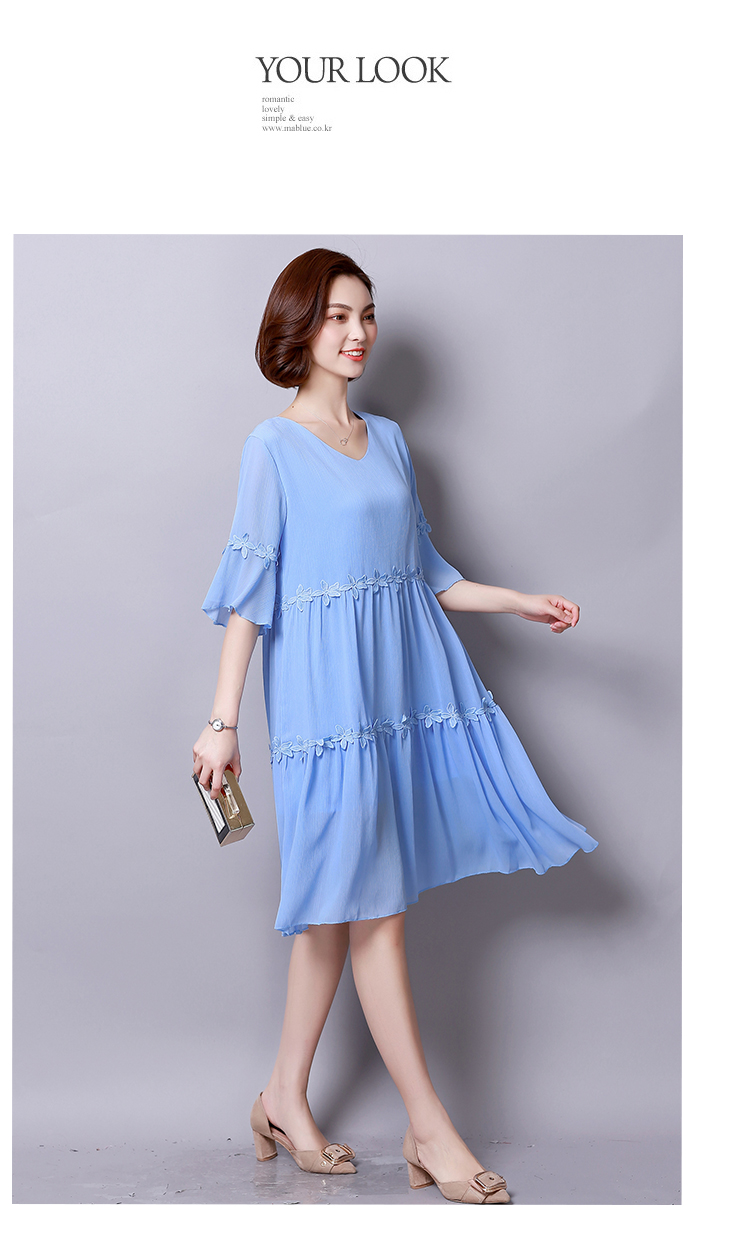 Dress4409 เดรสทรงสวยสีพื้นฟ้าแต่งลูกไม้ แขนสามส่วนระบาย มีซับในอย่างดีทั้งชุด ผ้าชีฟองเกรดพรีเมียมเนื้อดีมีน้ำหนักทิ้งตัวใส่แล้วดูเพรียว งานดีดูสวยแพง ใส่ออกงานได้