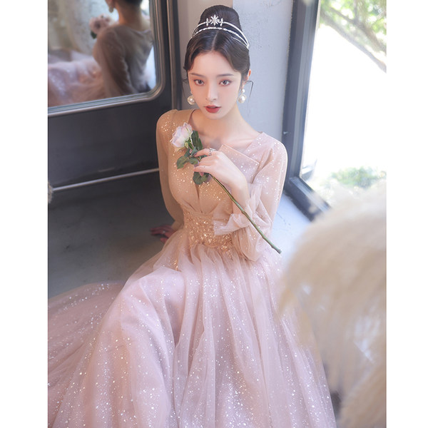 ชุดราตรี ชุดราตรีสวยหรู แบบ ทันสมัย Evening dress