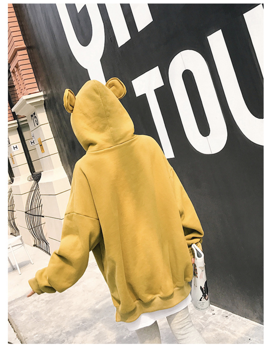 เสื้อกันหนาวฮู้ดดี้ แฟชั่นเกาหลี หูหมี ผ้าเนื้อนุ่ม ด้านในเป็นผ้าสำลี กันหนาวได้จ้า พร้อมส่ง งานจริงในภาพสุดท้าย เหลือง