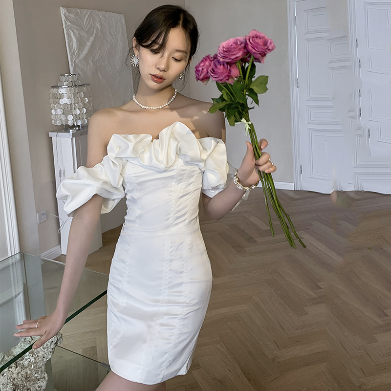 ชุดราตรี ชุดราตรีสวยหรู แบบ ทันสมัย Evening dress