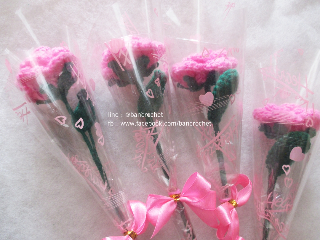 กุหลาบถักสีชมพู Pink crochet rose pink