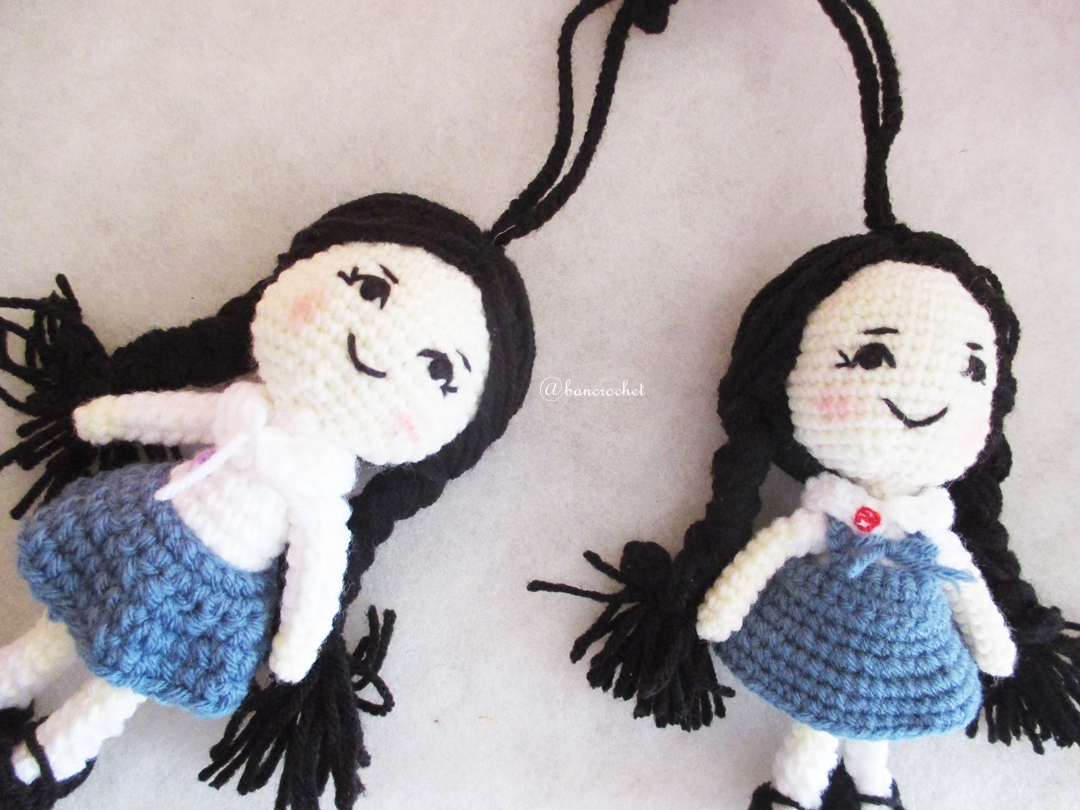 พวงกุญแจตุ๊กตาถักไหมพรม เด็กนักเรียนเซนโยเซฟ