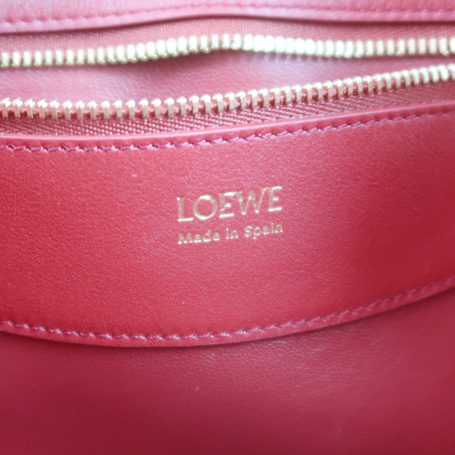 Loewe Brunt Red Calf Small Madrid Bag (ใบเสร็จไทย 1 เดือน ลด 1 แสน)