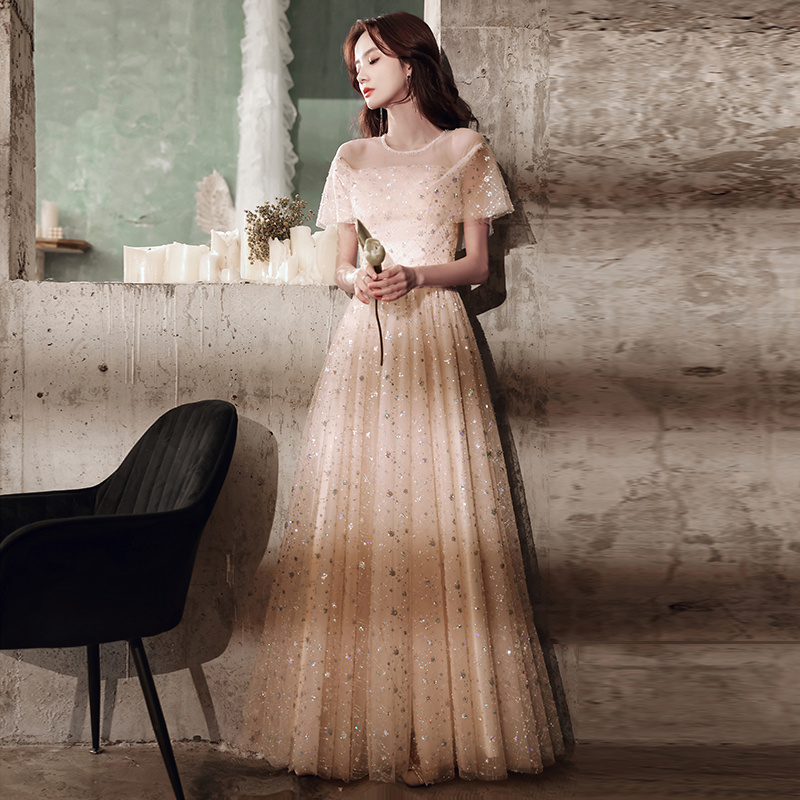 ชุดราตรี ชุดราตรีสวยหรู แบบ ทันสมัย Evening dress