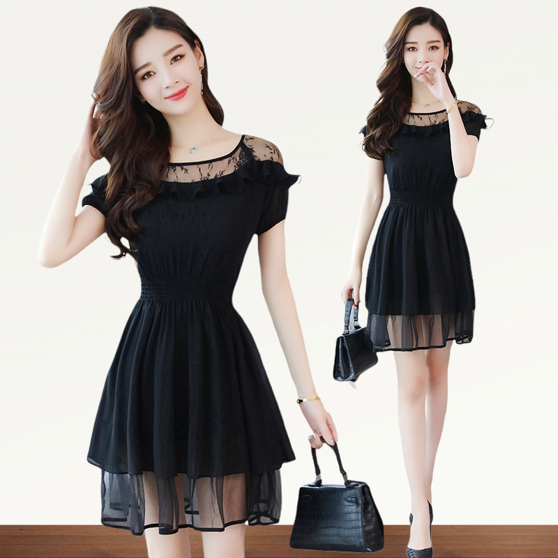 Dress4462 เดรสชีฟองสีดำ อกลูกไม้แต่งระบาย แขนตุ๊กตา เอวสม็อครอบ ชายกระโปรงแต่งผ้าโปร่งซีทรูซ้อนด้านใน มีซับในอย่างดีทั้งชุด ผ้าชีฟองเนื้อดีเกรดพรีเมียมเนื้อดีหนามีน้ำหนักทิ้งตัวสวย งานสวยหรูดีเทลดีเทลไม่ซ้ำใคร ใส่เก๋ๆ ได้บ่อย ใส่ทำงาน/ใส่