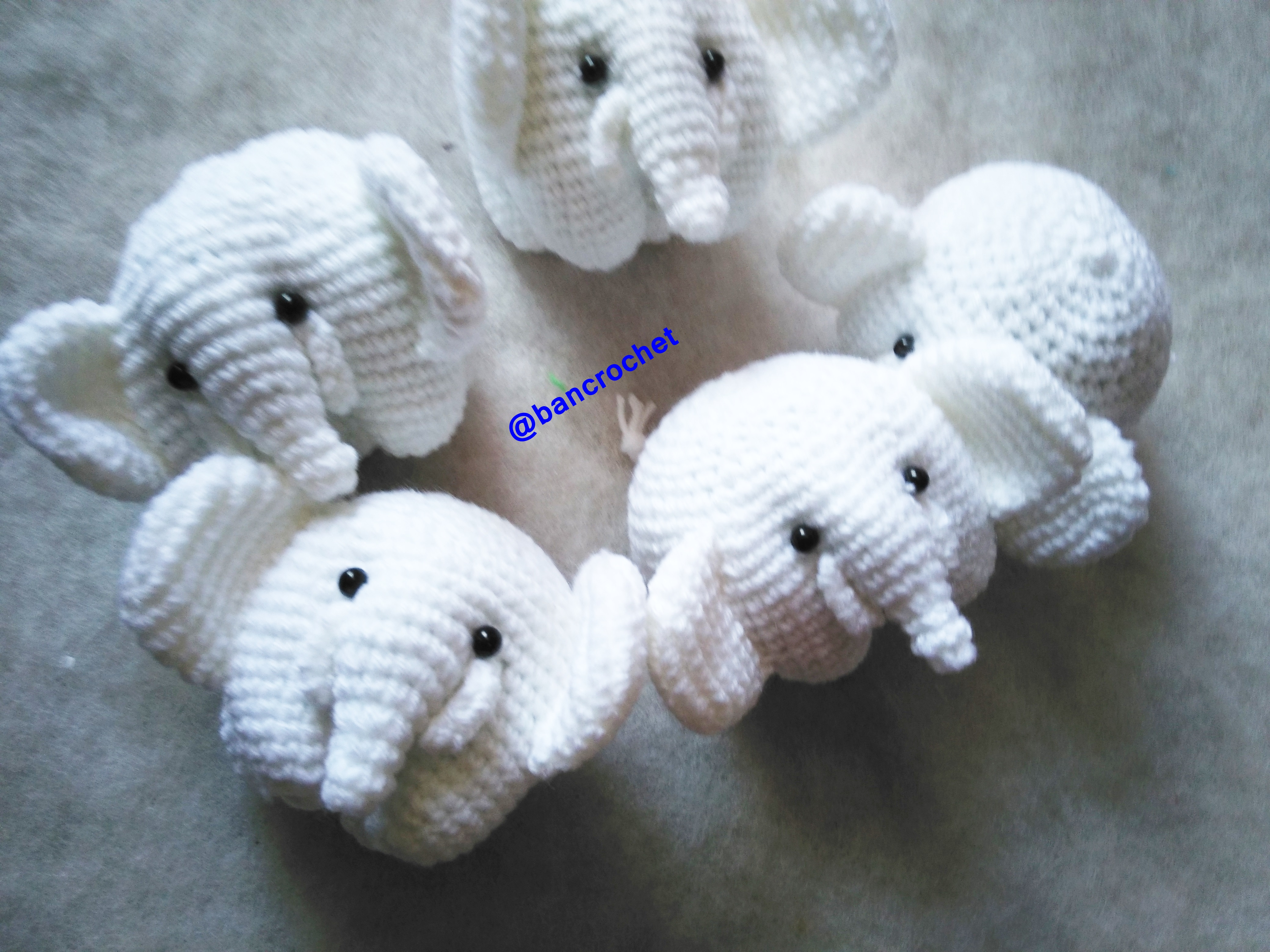 Bancrochet ช้างถักโครเชต์ Crochet elephant doll สีขาว 4 นิ้ว