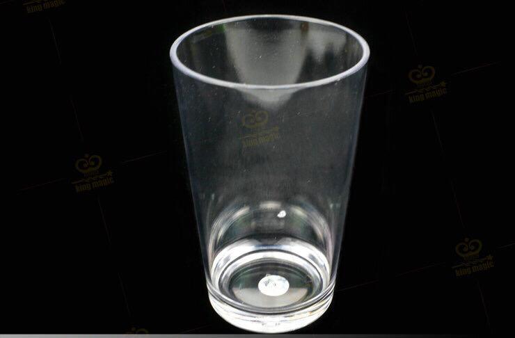 อุปกรณ์มายากล เทน้ำไม่ออกจากแก้ว (Floating Water Cup)