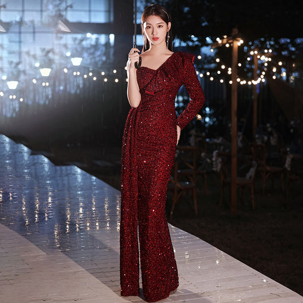ชุดราตรี ชุดราตรีสวยหรู แบบ ทันสมัย Evening dress