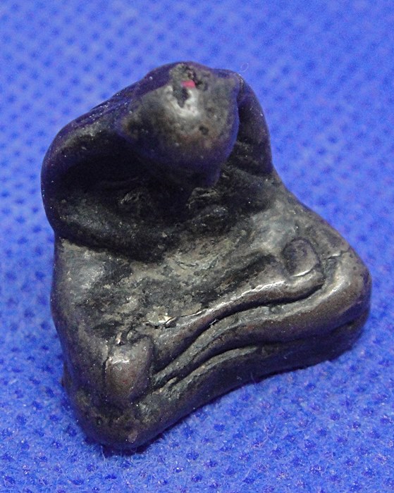 หลวงปู่หิน วัดหนองสนม ระยอง