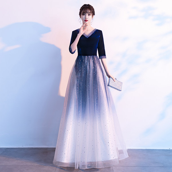 ชุดราตรี ชุดราตรีสวยหรู แบบ ทันสมัย Evening dress