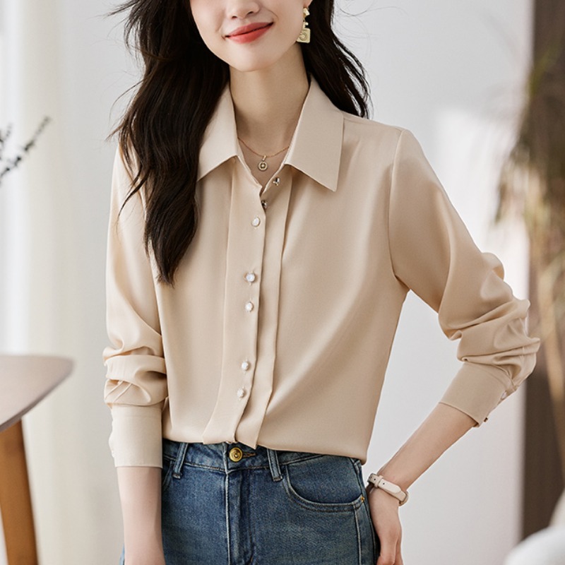 เสื้อเชิ้ตผู้หญิงแขนยาว เสื้อเชิ้ตผู้หญิงใส่ทํางาน 390 บาทต่อชิ้น ฟรีค่าจัดส่ง