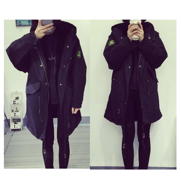 เสื้อคลุมกันหนาวฮู้ดดี้ ทรงโคล่ง สีดำ เท่ๆ ผ้าไม่หนามาก กันหนาวกันลม ซับในขนแมวนุ่มๆ พร้อมส่งจ้า ดำ