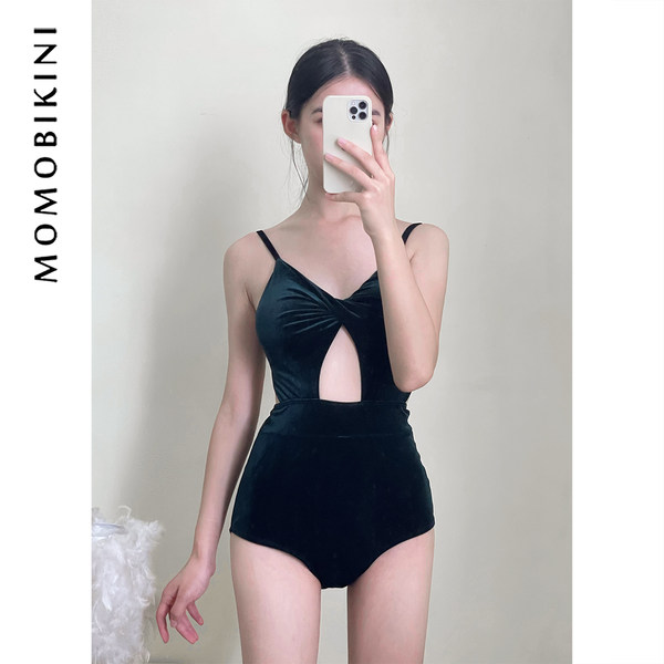 ชุดว่ายน้ำผู้หญิง ชุดว่ายน้ำน่ารัก Bikini ชุดไปทะเล