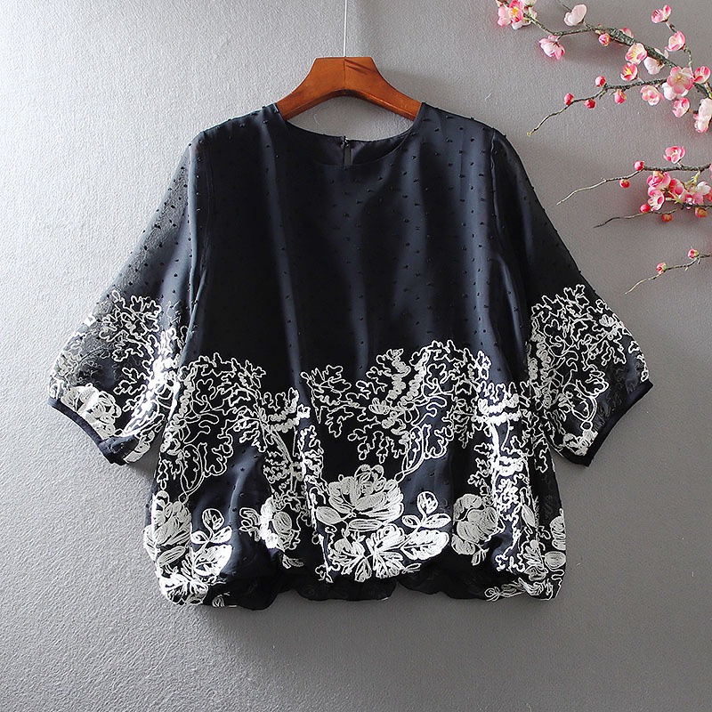 เสื้อลินิน เสื้อผ้าฝ้ายลินิน เสื้อเชิ้ตผ้าลินิน ปักลายสวยๆด้วยด้าย สไตล์VINTAGE BY Dreamroom