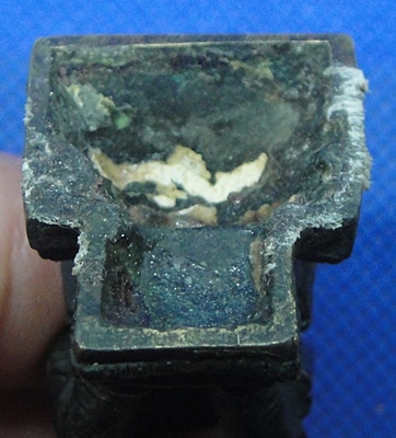 รูปหล่อพระเจ้าตากสินมหาราช