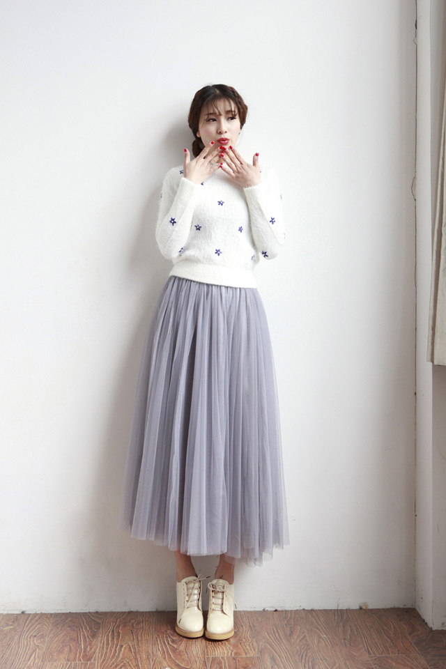 สีเทา : กระโปรงยาวผ้าตาข่ายอัดพลีต ฟูๆ สุดเก๋ พร้อมส่งจ้า