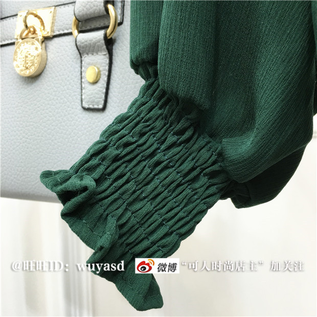 เสื้อแฟชั่นแขนยาว ผ้าเนื้อดีมีลายในตัว ถ่ายจากสินค้าจริง ทรงสวย งานดีเลยจ้า พร้อมส่ง