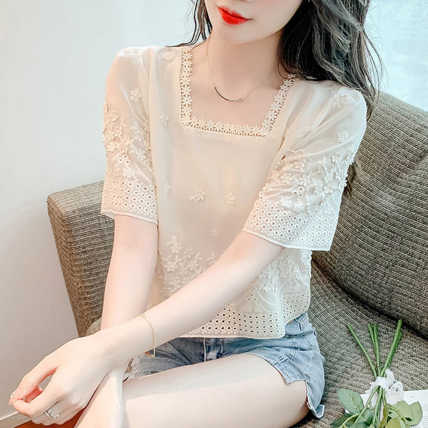 เสื้อลูกไม้ แขนสั้น