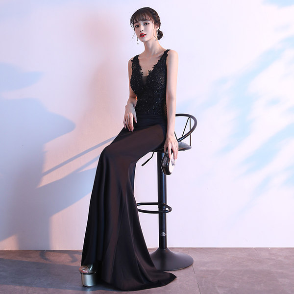 ชุดราตรี ชุดราตรีสวยหรู แบบ ทันสมัย Evening dress