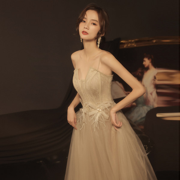 ชุดราตรี ชุดราตรีสวยหรู แบบ ทันสมัย Evening dress