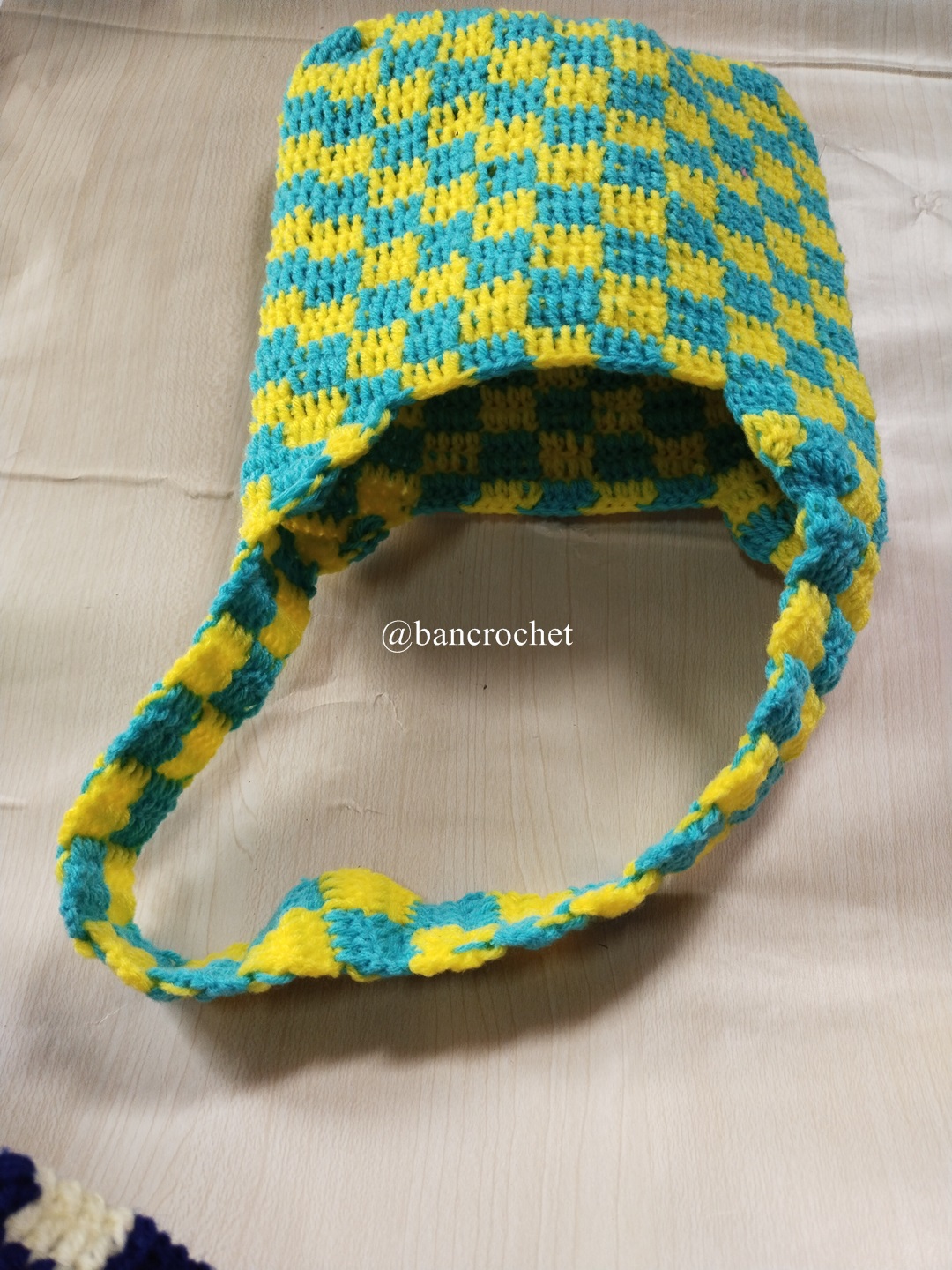 Bancrochet กระเป๋าถักลายตาราง Crochet Bag หลากสี 20*20 cm
