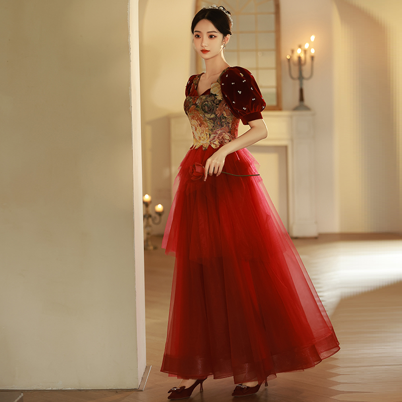 ชุดราตรี ชุดราตรีสวยหรู แบบ ทันสมัย Evening dress