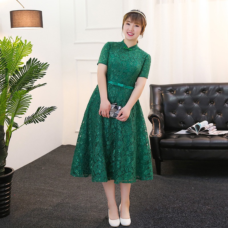ชุดราตรีคนอ้วน ชุดราตรีสาวอวบลูกไม้สีเขียว