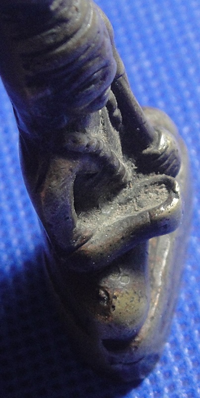 หลวงพ่ออิ่มวัดหัวเขา สุพรรณบุรี