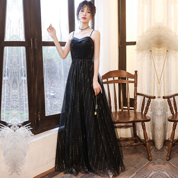 ชุดราตรี ชุดราตรีสวยหรู แบบ ทันสมัย Evening dress
