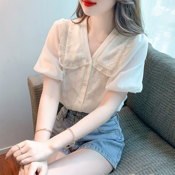 เสื้อลูกไม้ แขนสั้น