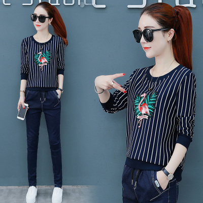 เสื้อผ้าแฟชั่นผู้หญิง เสื้อเชิ้ตแบบฮิตๆ