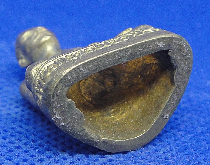 หลวงปู่วรพตวิธาน วัดจุมพล รุ่นปลดหนี้