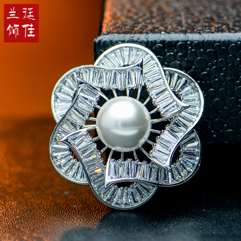 เข็มกลัด เข็มกลัดสวยๆ เข็มกลัดติดเสื้อ Brooch