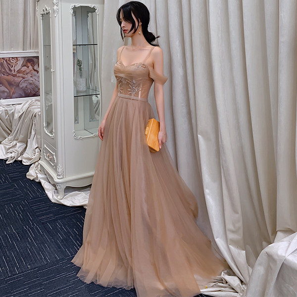 ชุดราตรี ชุดออกงาน ดีไซน์หรู แบรนด์ Angel