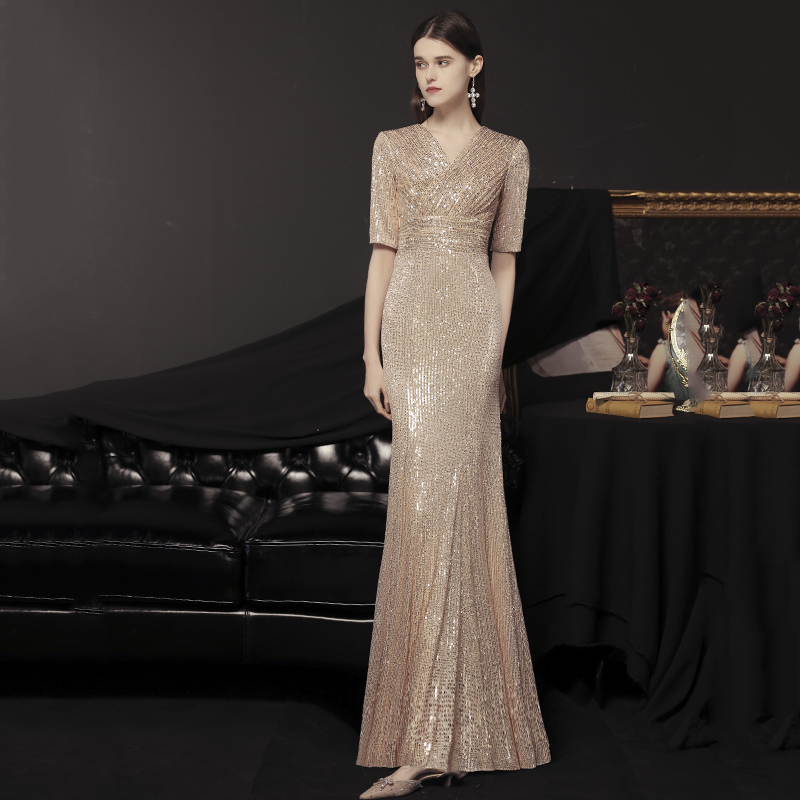 ชุดราตรี ชุดราตรีสวยหรู แบบ ทันสมัย Evening dress
