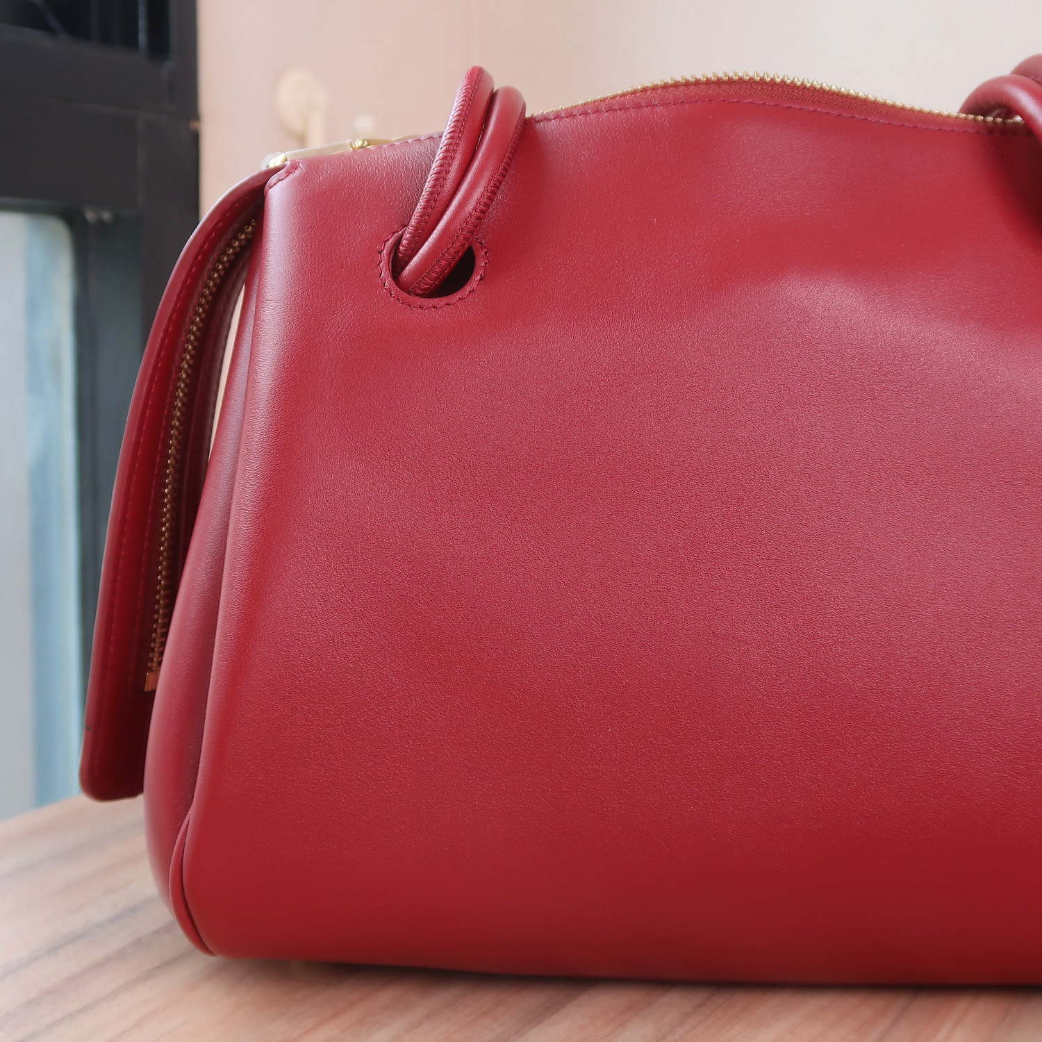 Loewe Brunt Red Calf Small Madrid Bag (ใบเสร็จไทย 1 เดือน ลด 1 แสน)