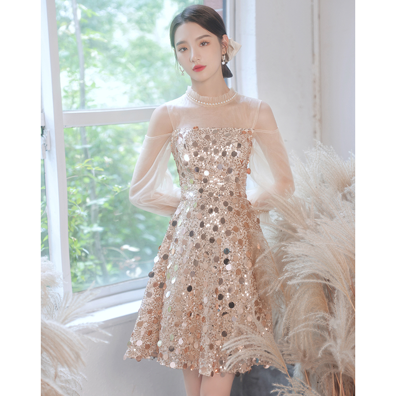 ชุดราตรี ชุดราตรีสวยหรู แบบ ทันสมัย Evening dress