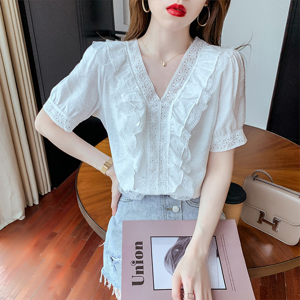 เสื้อลูกไม้ แขนสั้น